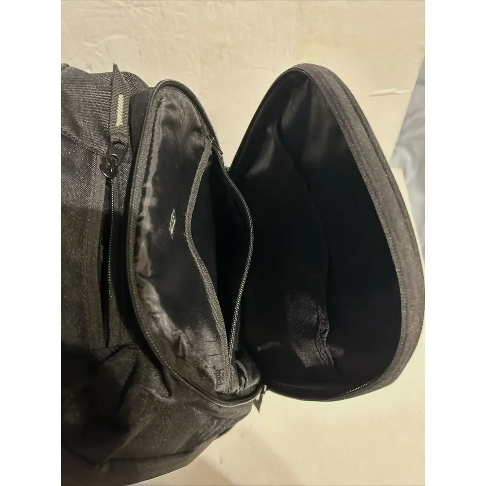 Ogio‎ 18